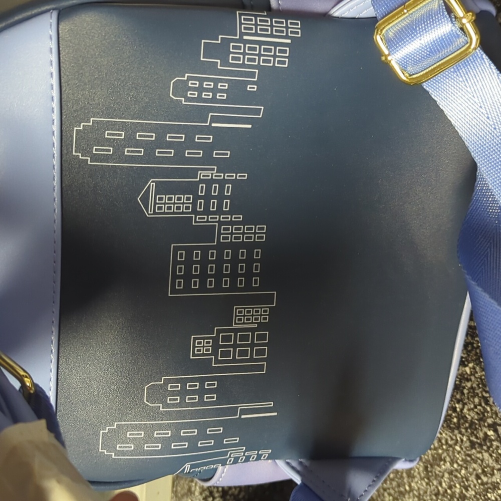 Disney Mickey And Minnie New York Shopping Loungefly Bag - Picture 3 of 6